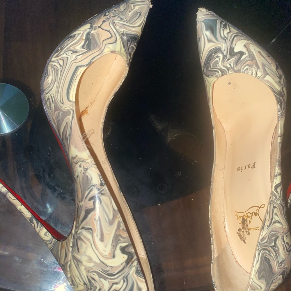 Women’s 7.5 / 38.5 - So Kate Marbled Red Bottoms